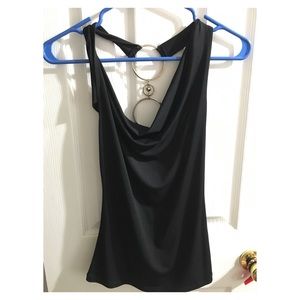 Cute black shirt with a pretty back chain